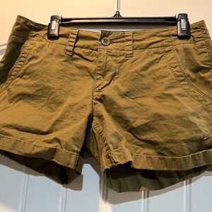 Nike Women’s Green Casual Shorts Size 8